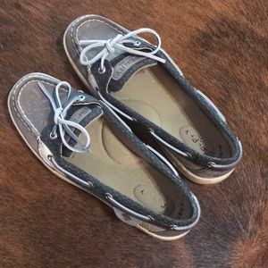 Sperry deck shoes women’s size 6